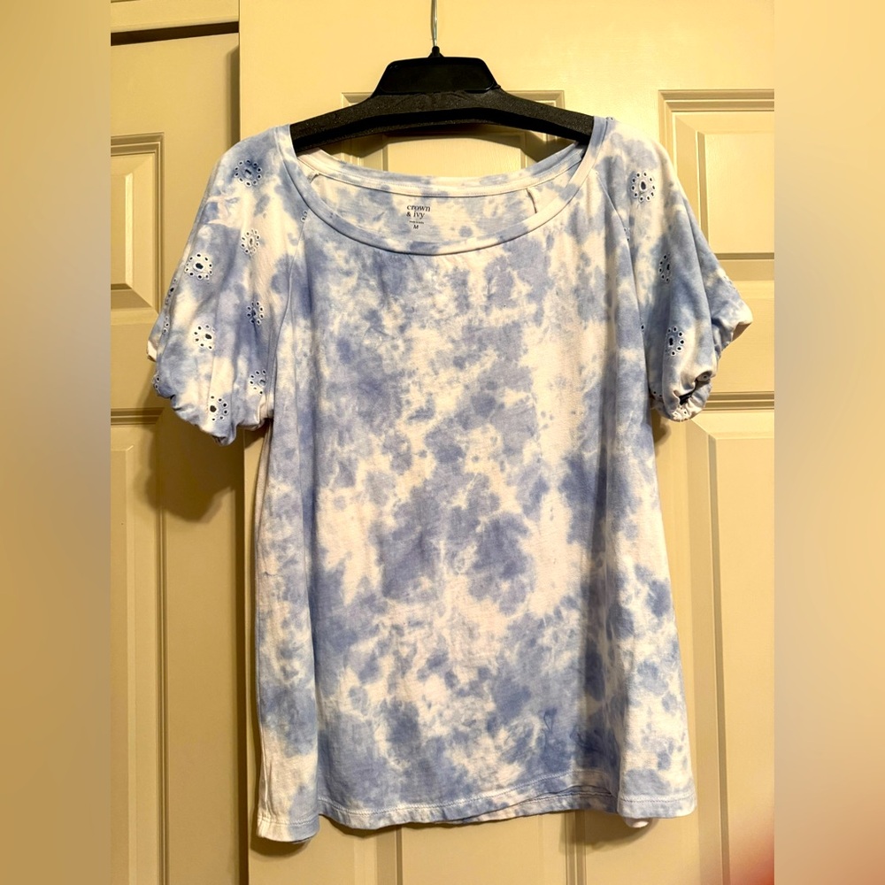 Blue & White Crown & Ivy Top